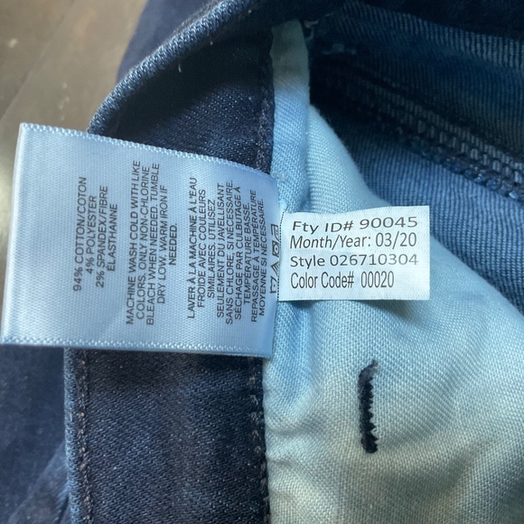 Express Cropped Straight High Rise Dark Denim Jeans - Picture 9 of 11